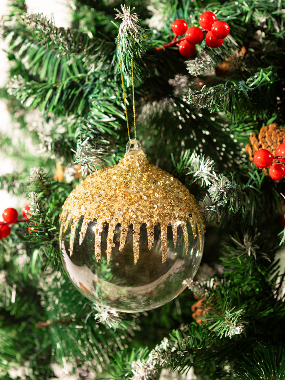 קישוט חרוזי זהב