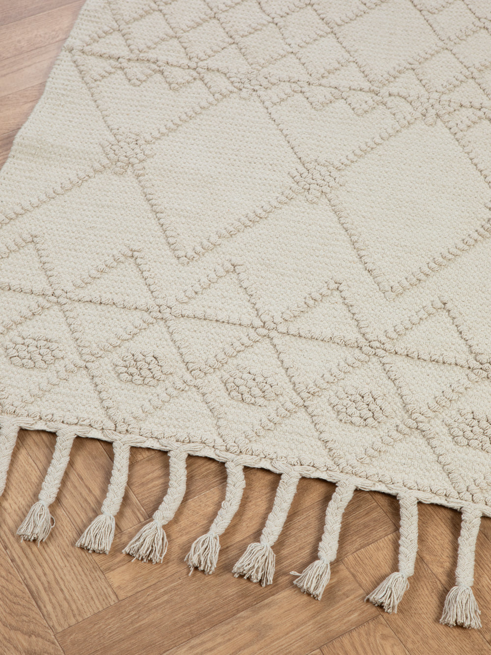 שטיח עבודת יד בגוון בז' טבעי Dexter