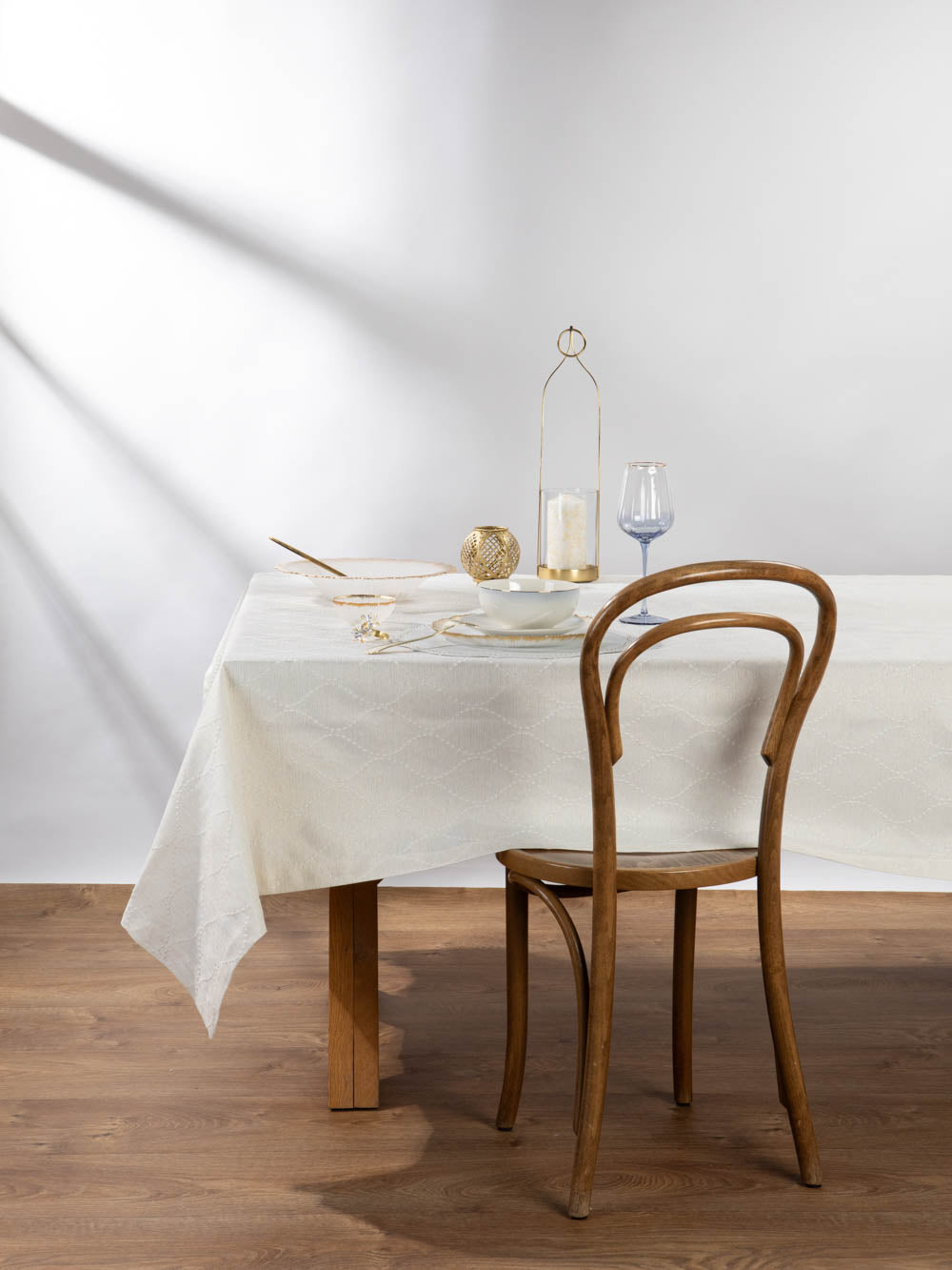 מפת שולחן מלבנית בגוון שמנת Spirit