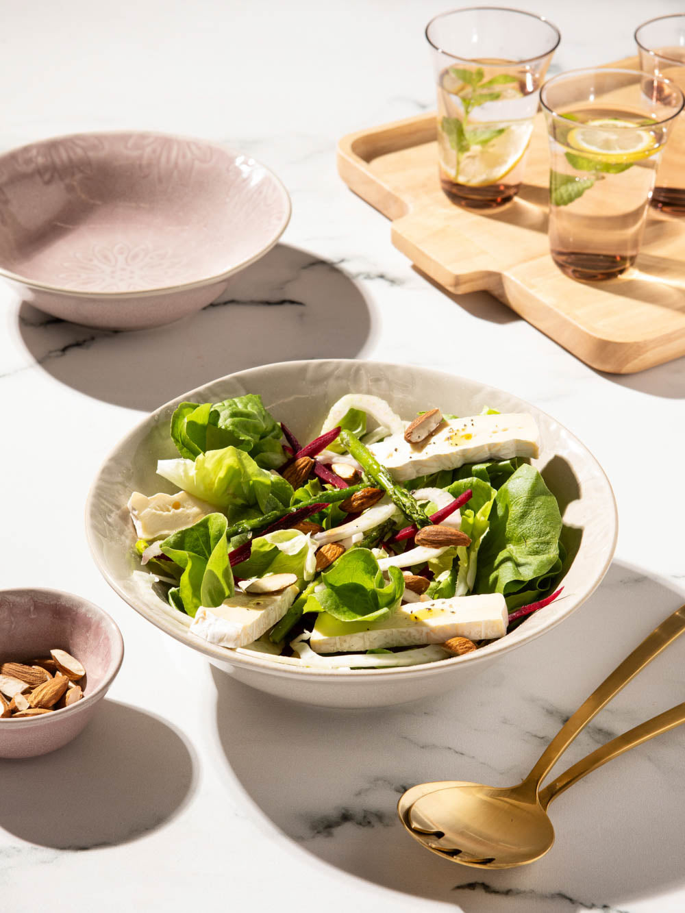 קערת הגשה 24 ס"מ מקרמיקה בגוון קרם Charm