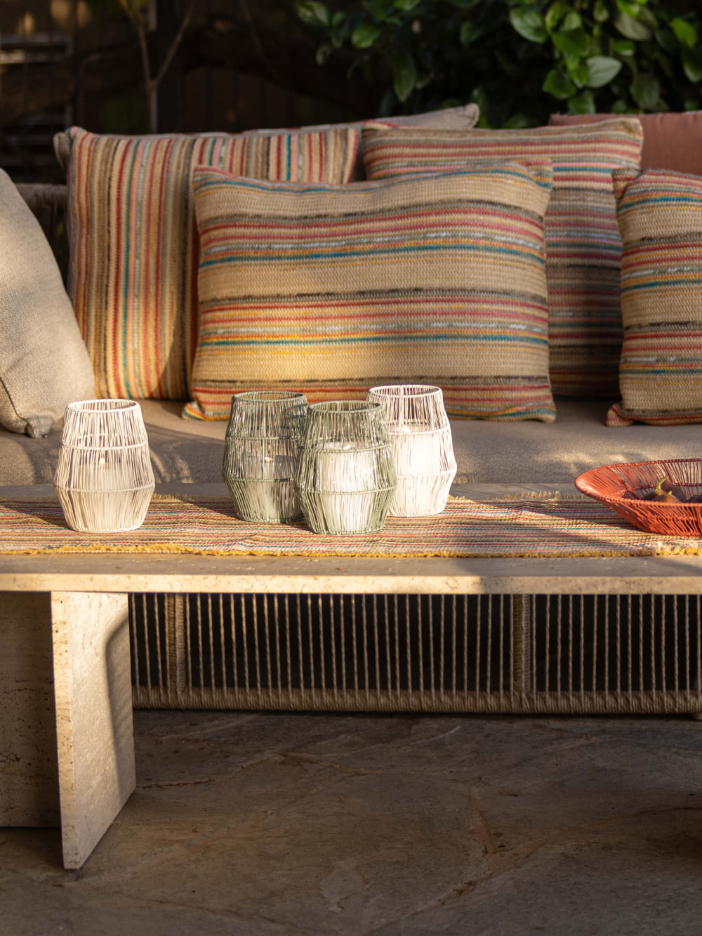 כרית נוי בעיצוב בוהו מבד סרוג Rimini