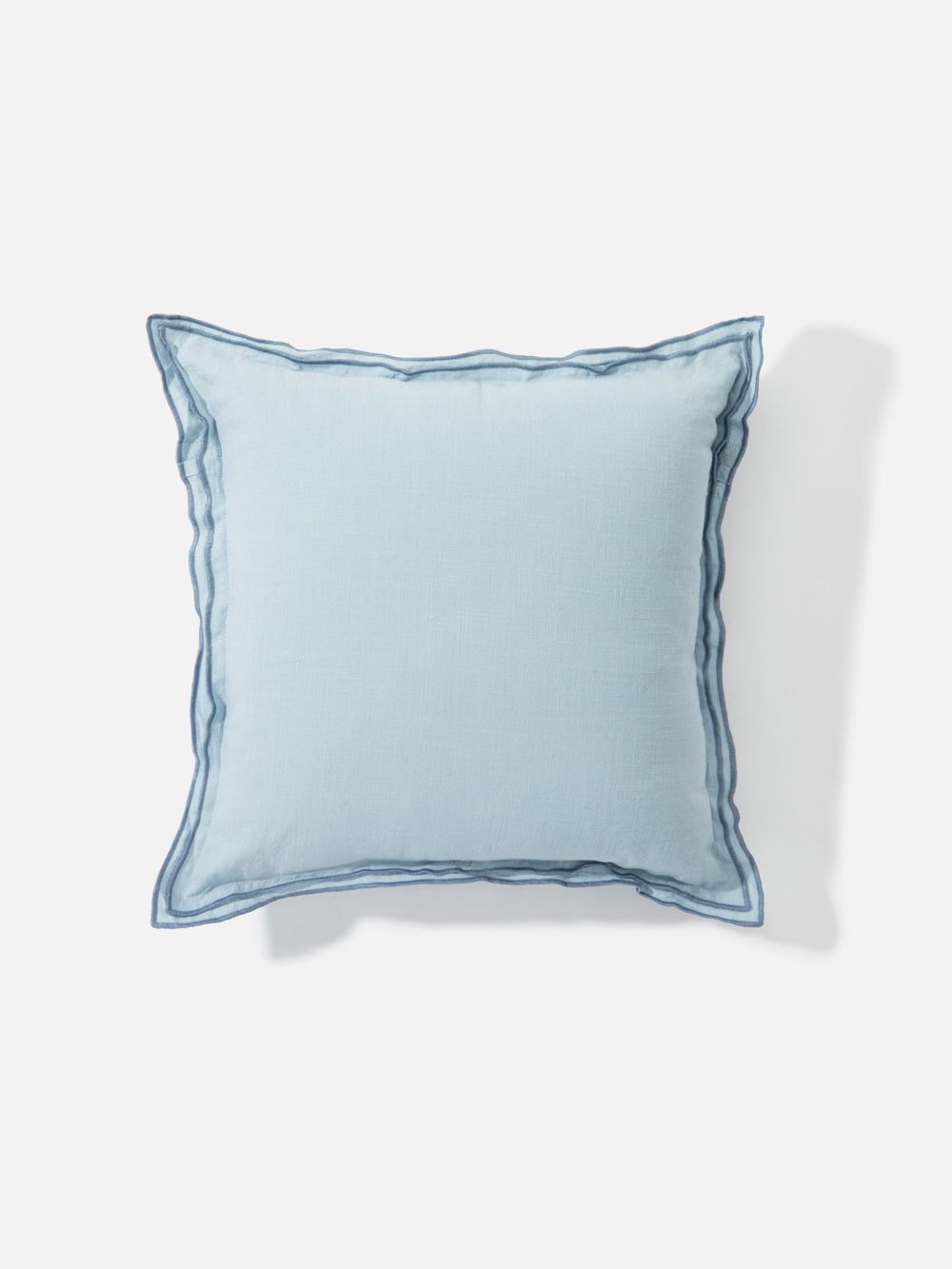 כרית נוי מרובעת מבד איכותי בגוון תכלת Hill