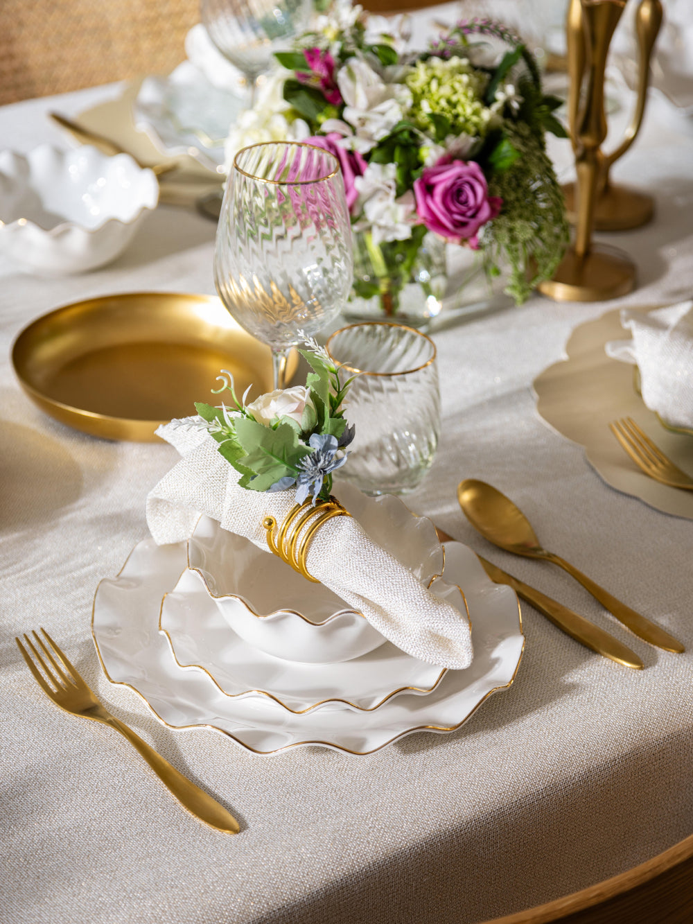 סדרת צלחות Crown