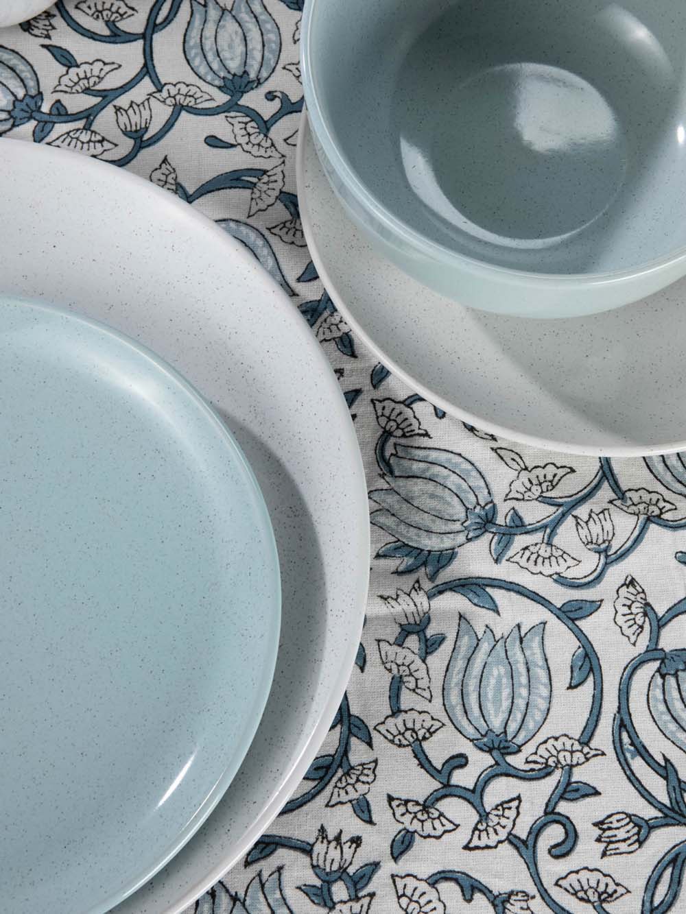 מפת שולחן Kaia