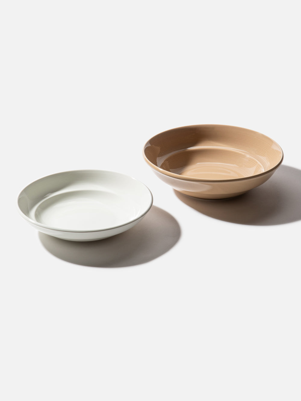 קערת הגשה בינונית מקרמיקה בגוון לבן Gaya