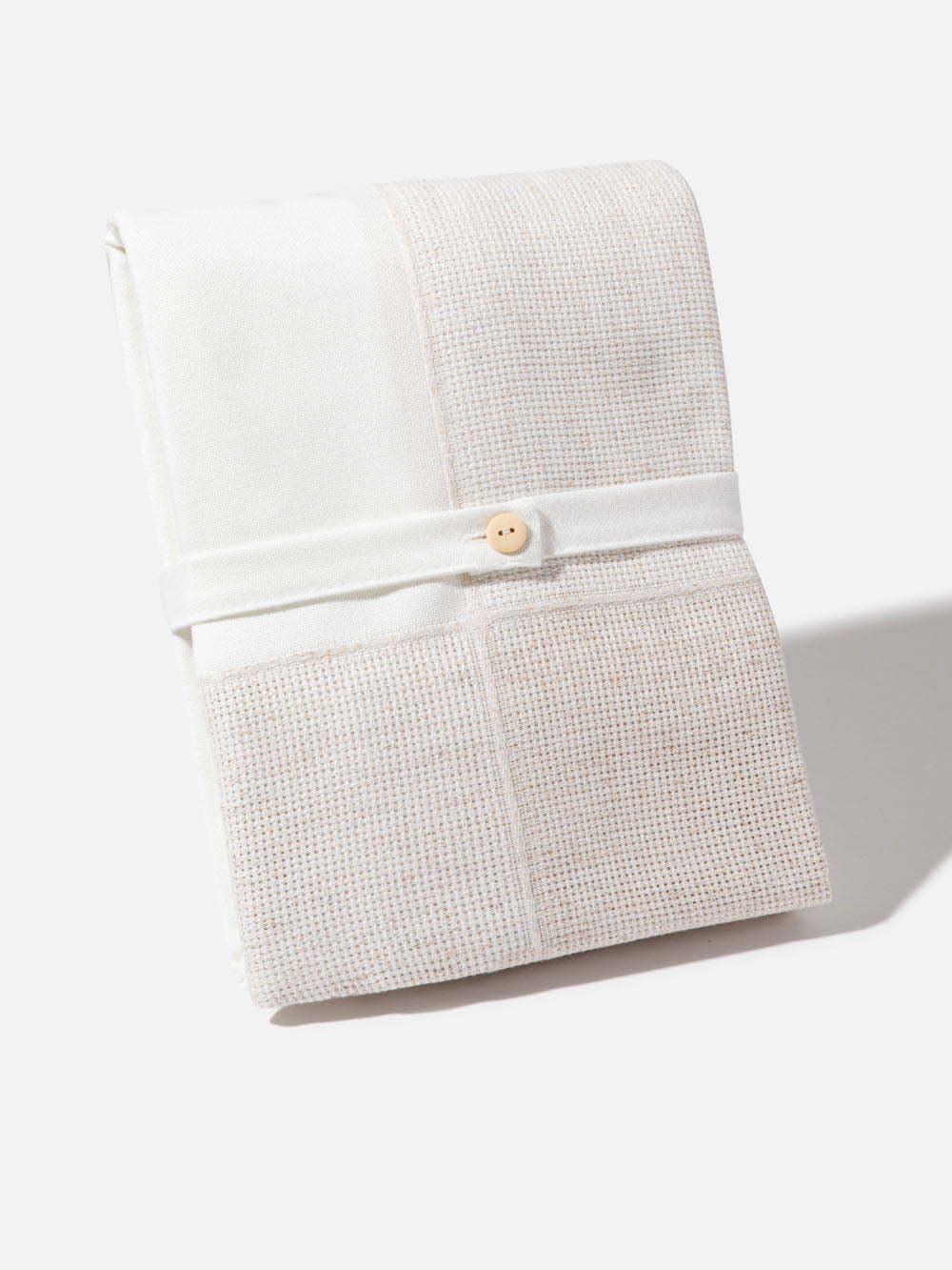 מפת שולחן בגוון שמנת טבעי במראה כפרי Mindy