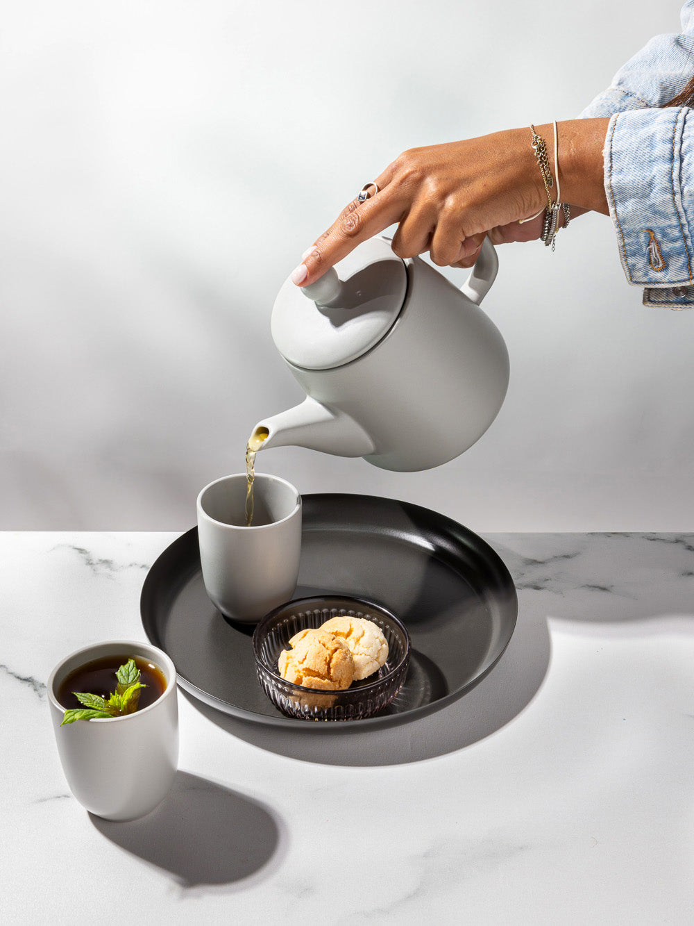 מאג קרמיקה בגוון אפור Nika