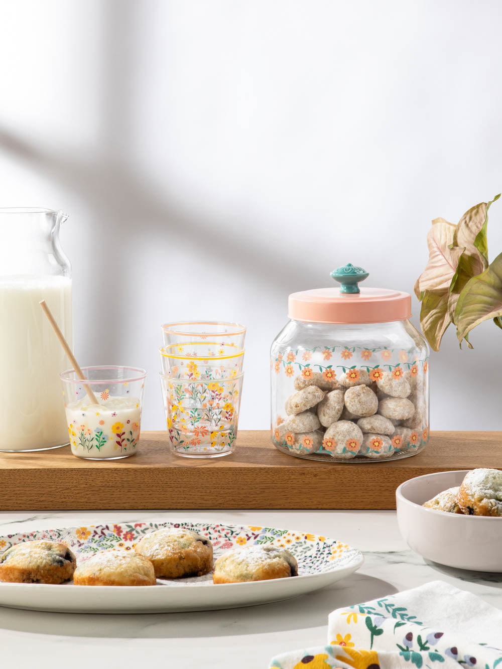 צנצנת זכוכית בעיצוב פרחוני Nona