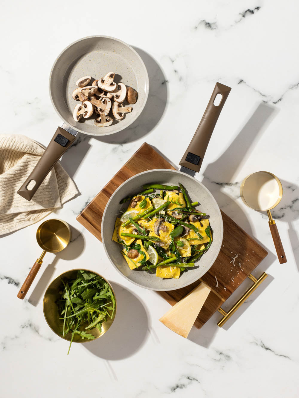 קלחת ומכסה נון-סטיק 18 ס"מ 1.5LT מסדרת Crown