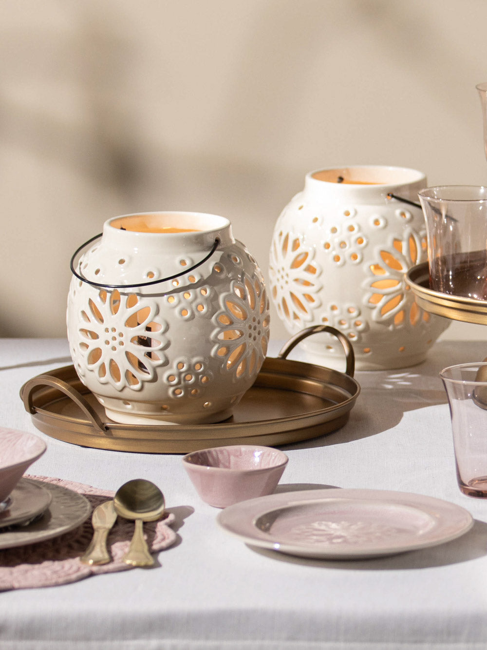 עששית קרמיקה בגוון קרם Charm