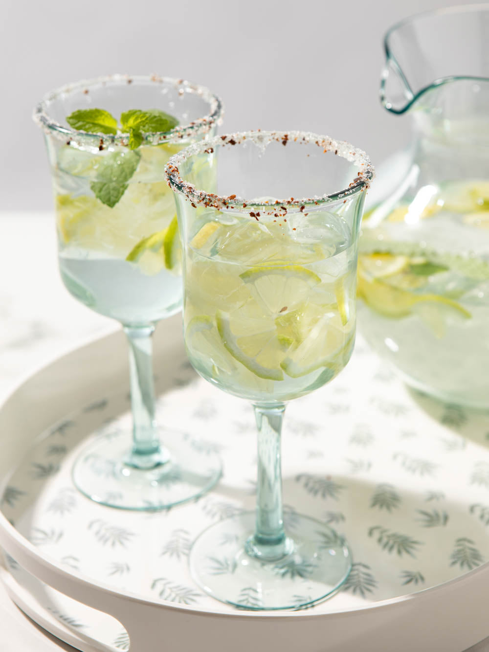 מגש מלבני ממלמין עם הדפס של עלים אפורים וירוקים Tropical