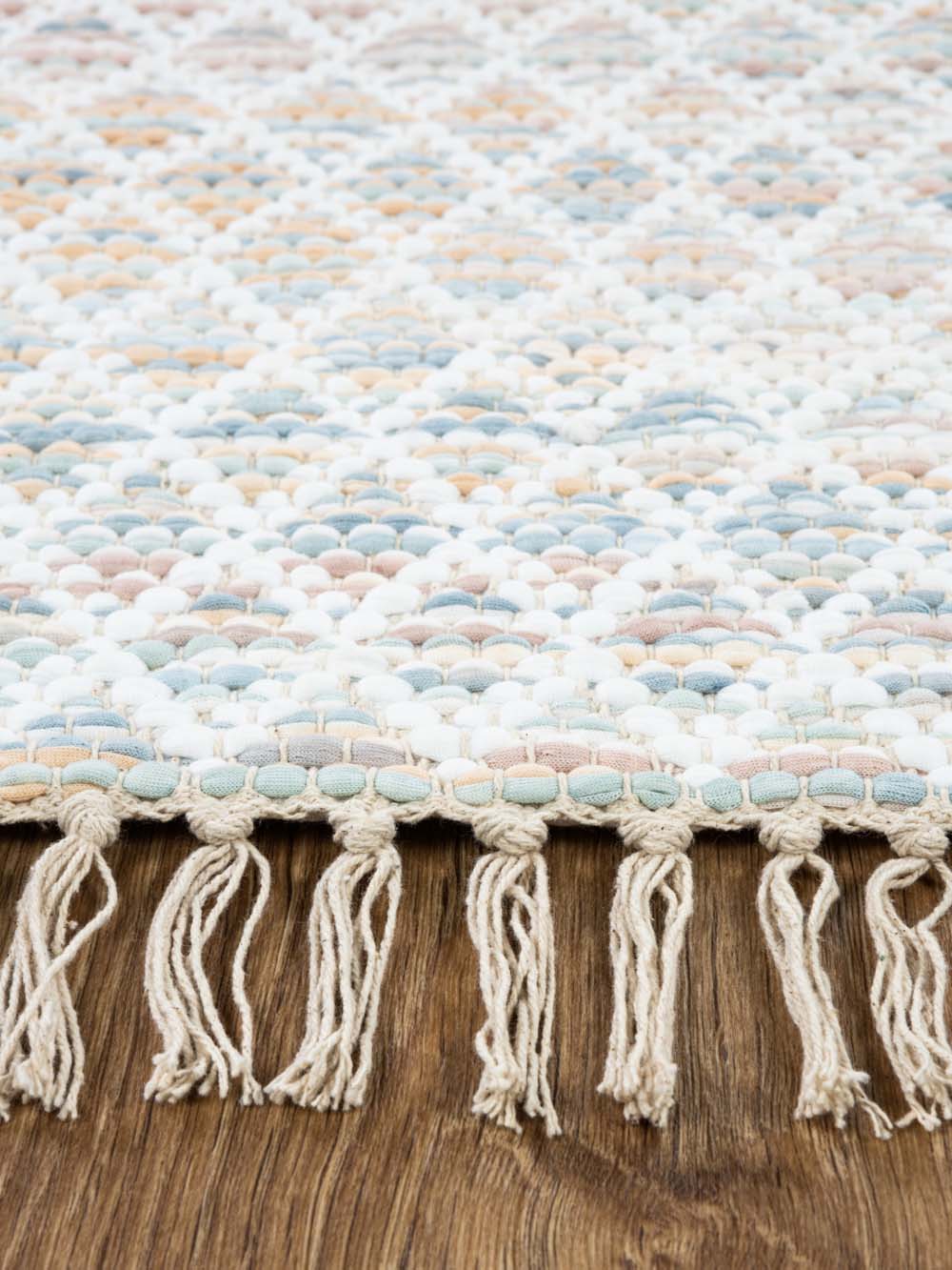 שטיח שינדי עבודת יד בגווני פסטל Bonnie