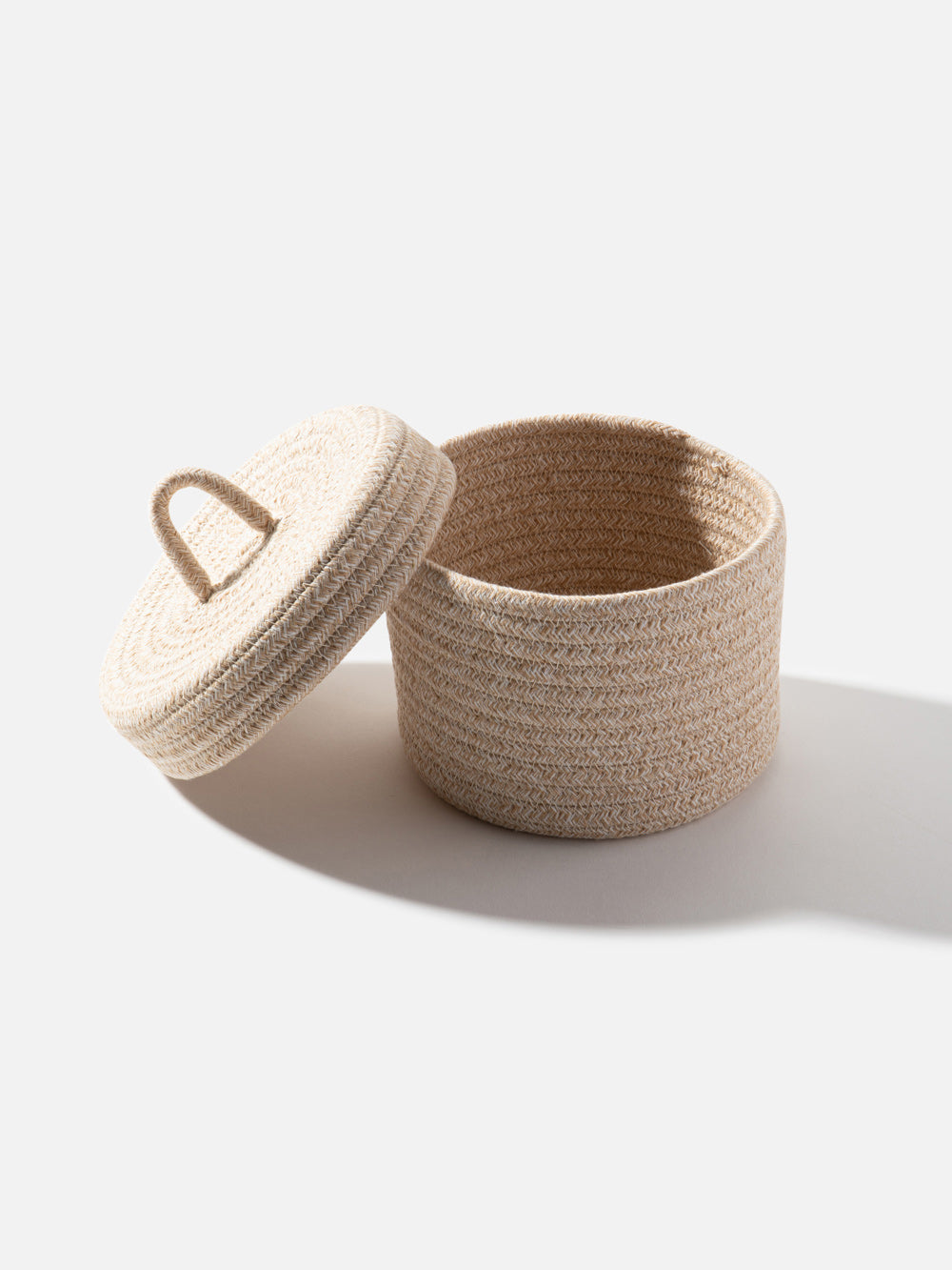 סל אחסון עם מכסה בגוון כאמל Conor