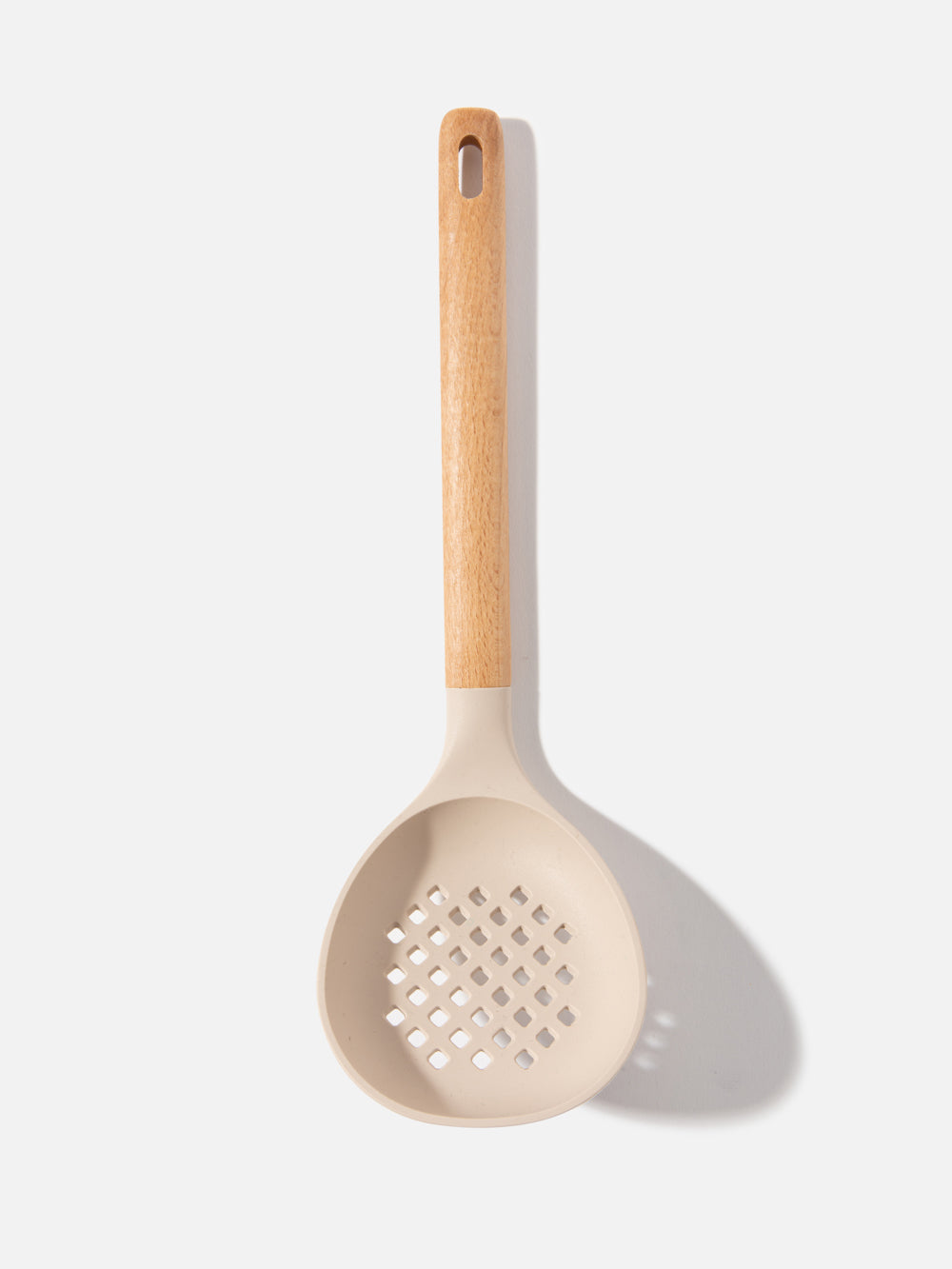 כף מחוררת עץ וסיליקון Calma