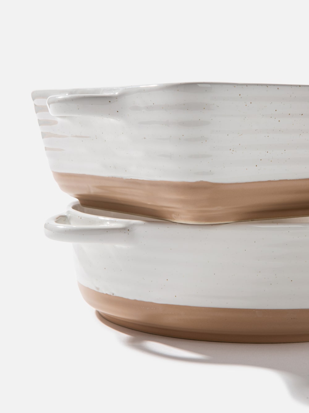 תבנית אפייה עגולה מקרמיקה בגוון לבן Minty