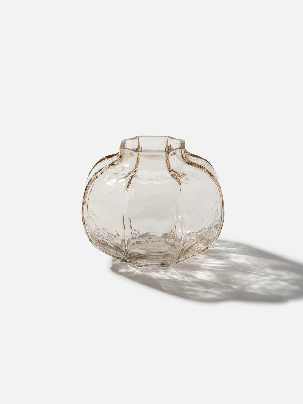 אגרטל זכוכית 13 ס"מ בגוון ענבר ARLIN