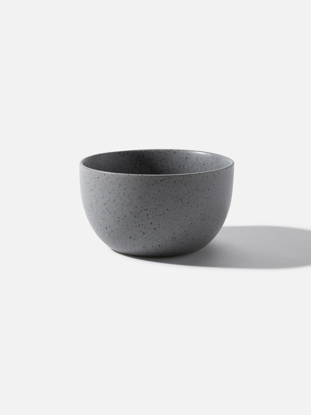 קערית קרמיקה בגוון אפור עם טקסטורת התזה Granite2
