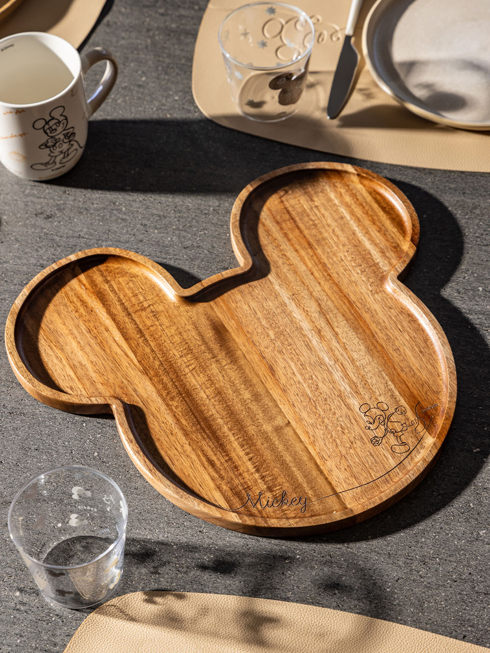 מגש עץ בעיצוב מיקי מאוס Mickey